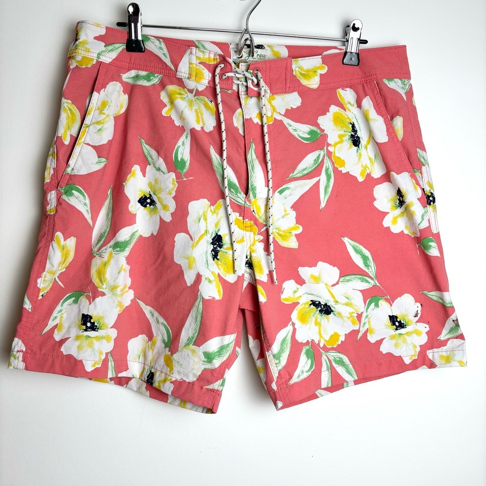J. Crew 7" stretch breaker board short in floral print size 33